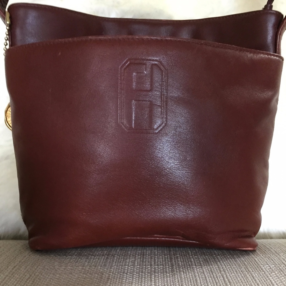 Fred Hayman Beverly Hills Leather Shoulder Bag